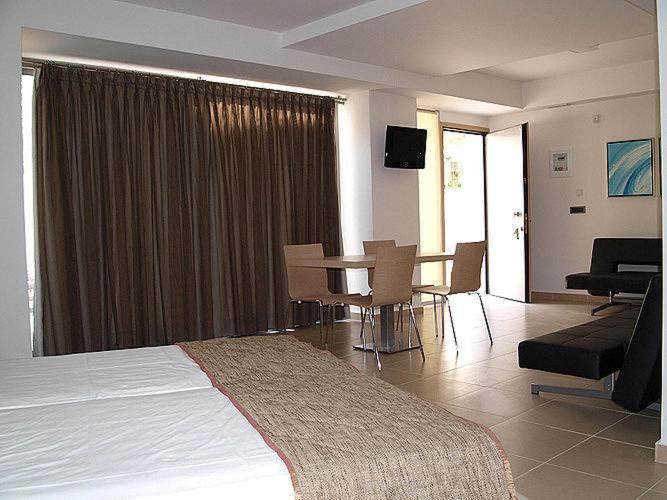 פלטניאס Summertime Boutique Hotel & Spa מראה חיצוני תמונה